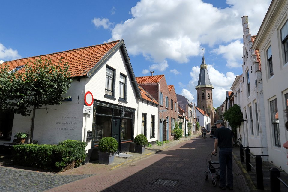 Molenstraat - Blick auf Kirche